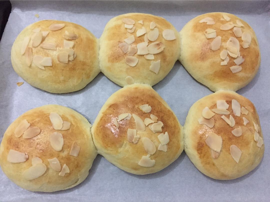 牛奶面包