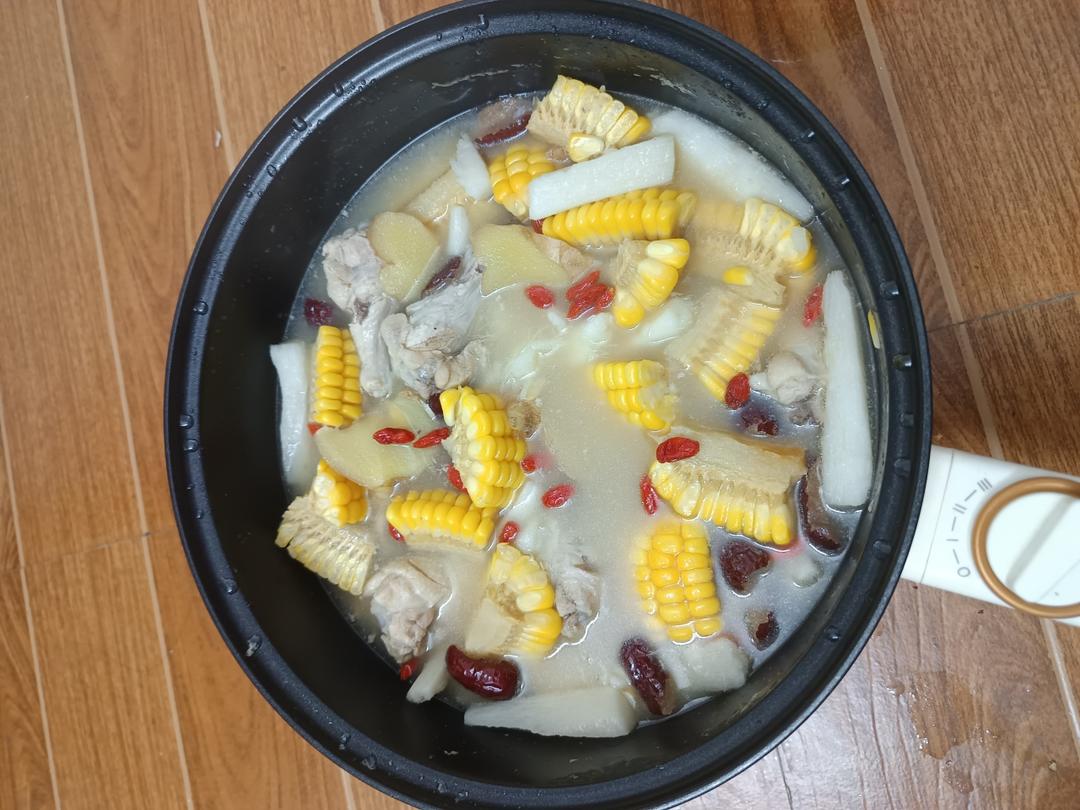 鸡肉玉米淮山汤