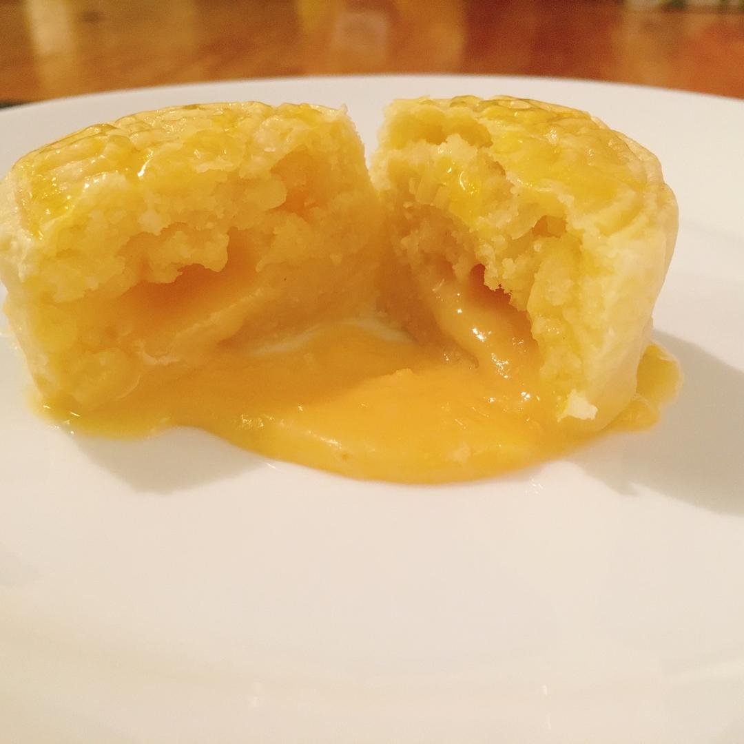 超详细图解版--流心奶黄月饼