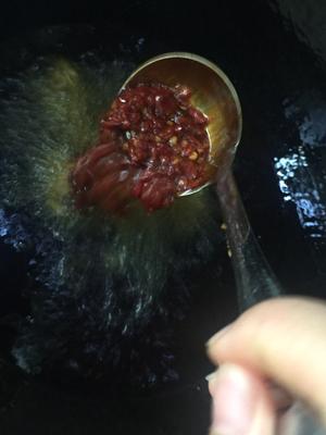 川菜家常做法红烧牛肉的做法 步骤5