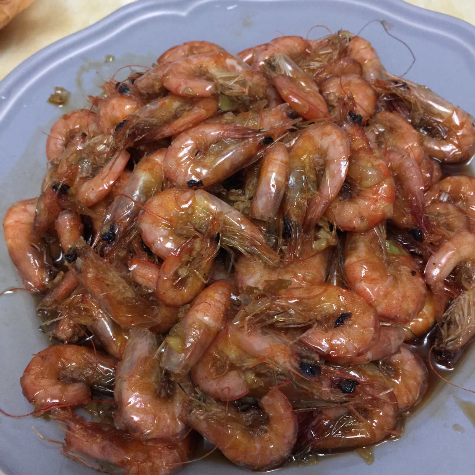 油爆河虾