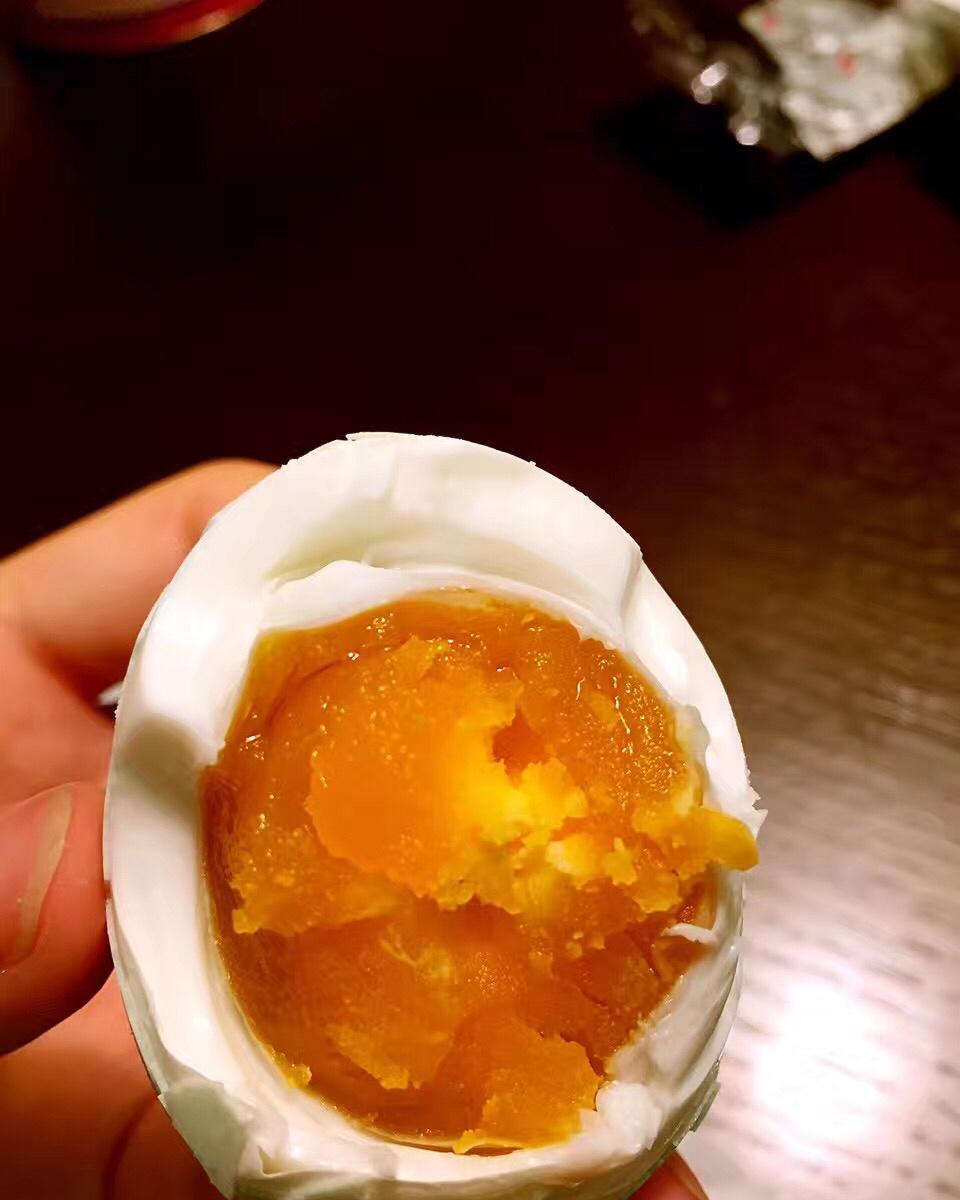 自制咸蛋： 100%出油起沙的咸蛋
