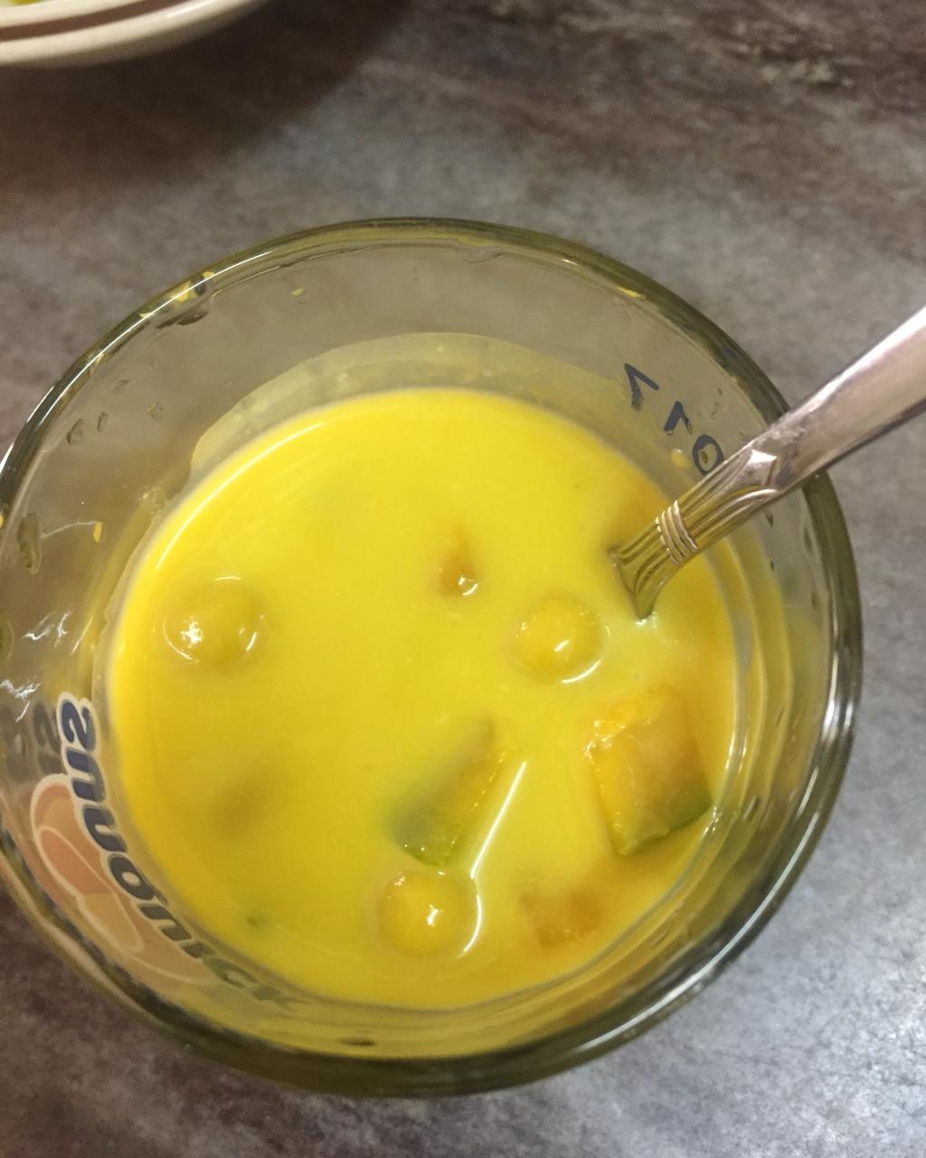 金瓜鲜奶西米露