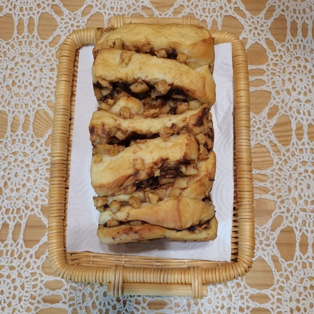 手撕苹果肉桂吐司（Pull Apart Bread）