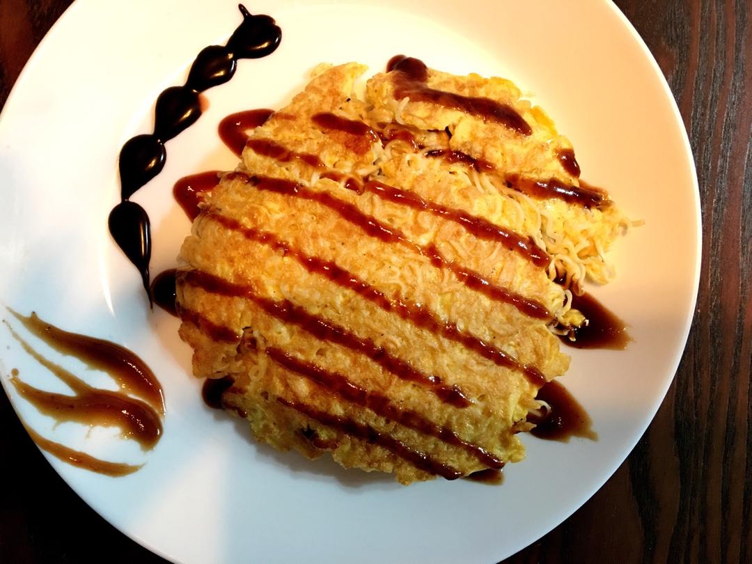 煎蛋肉肠方便面