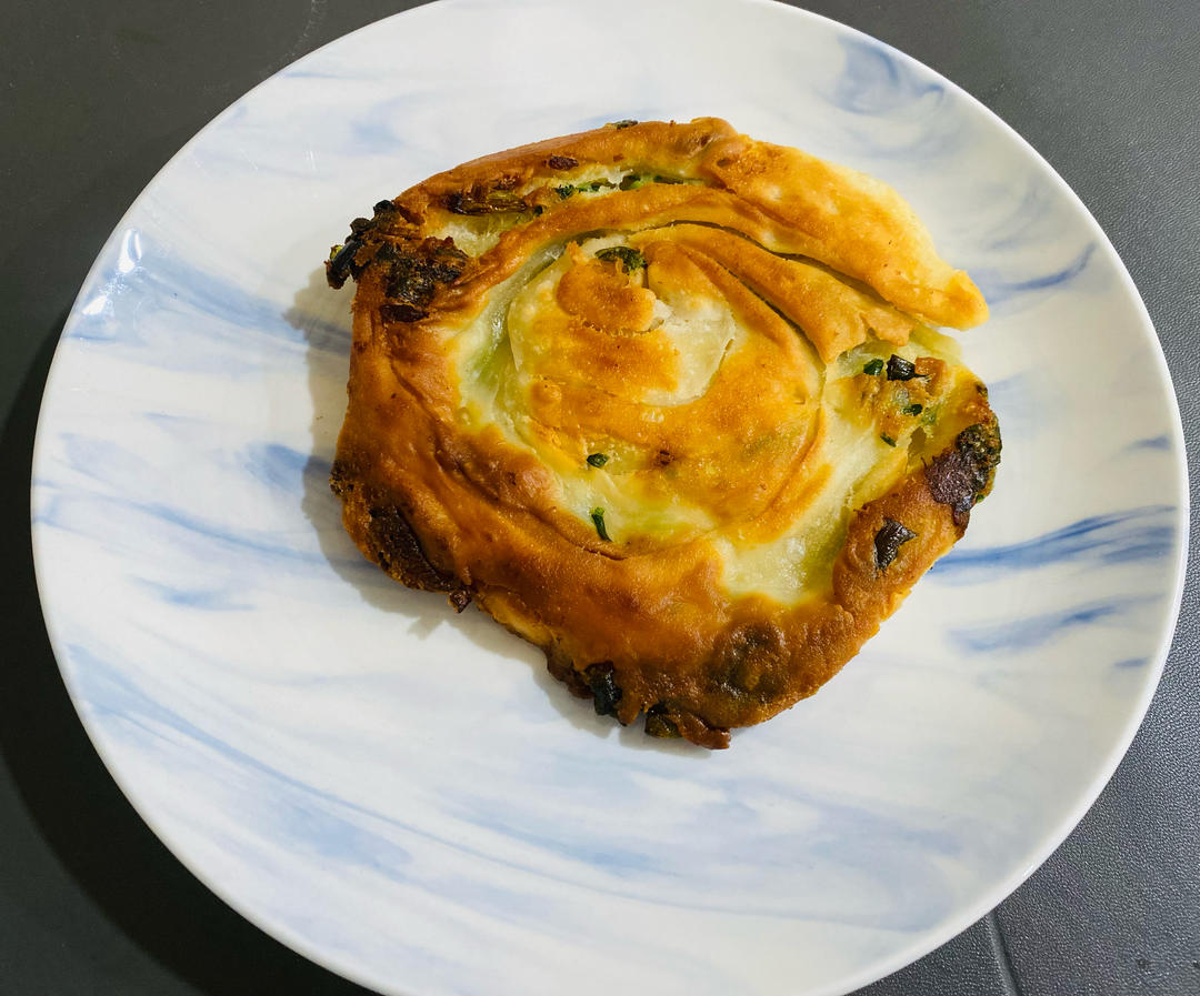家常葱油饼 柔软多层 凉了也不硬 附细节视频详解