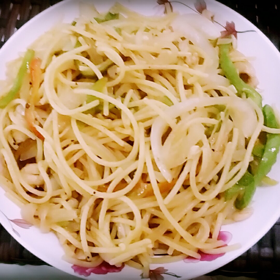 黑椒鸡丝意面