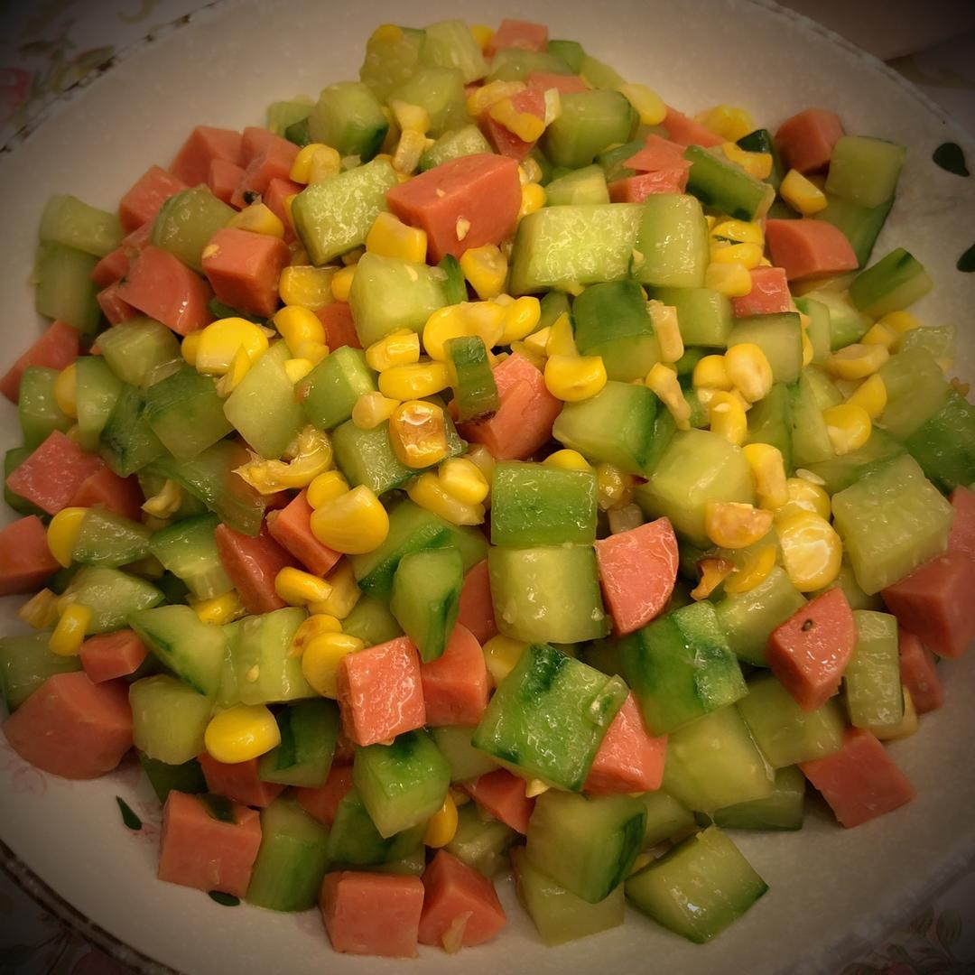 胡萝卜玉米炒黄瓜