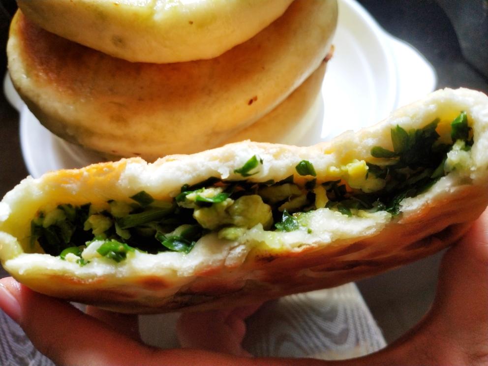 韭菜鸡蛋虾皮馅饼