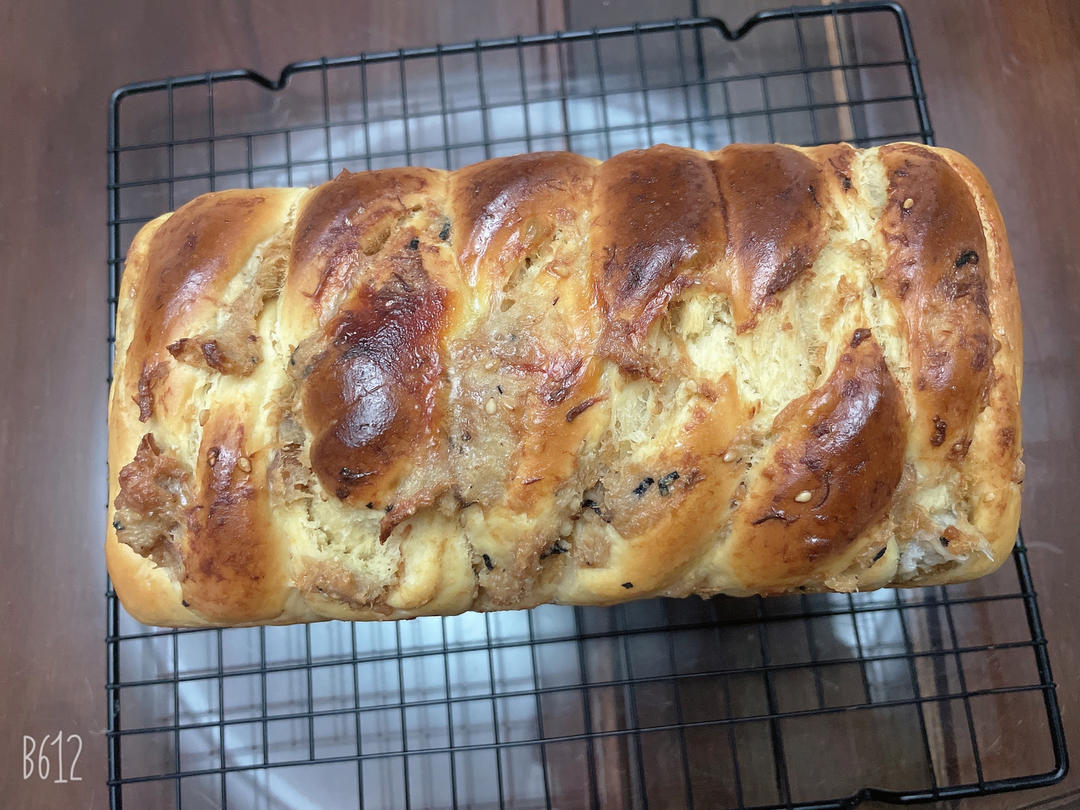 爆好吃的芋泥肉松吐司