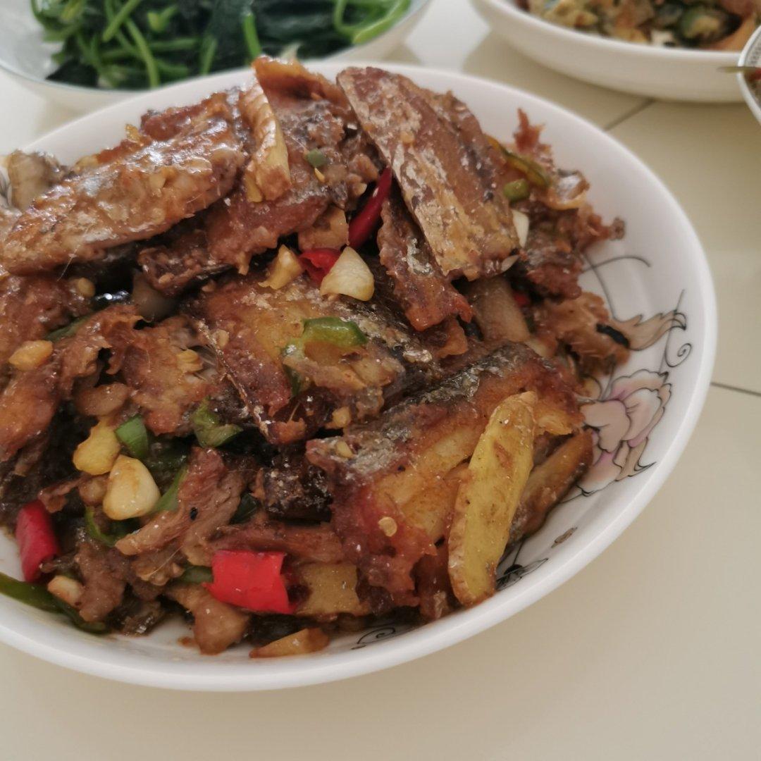 零失误的红烧带鱼，经典家常菜，吃了就忘不掉的味道
