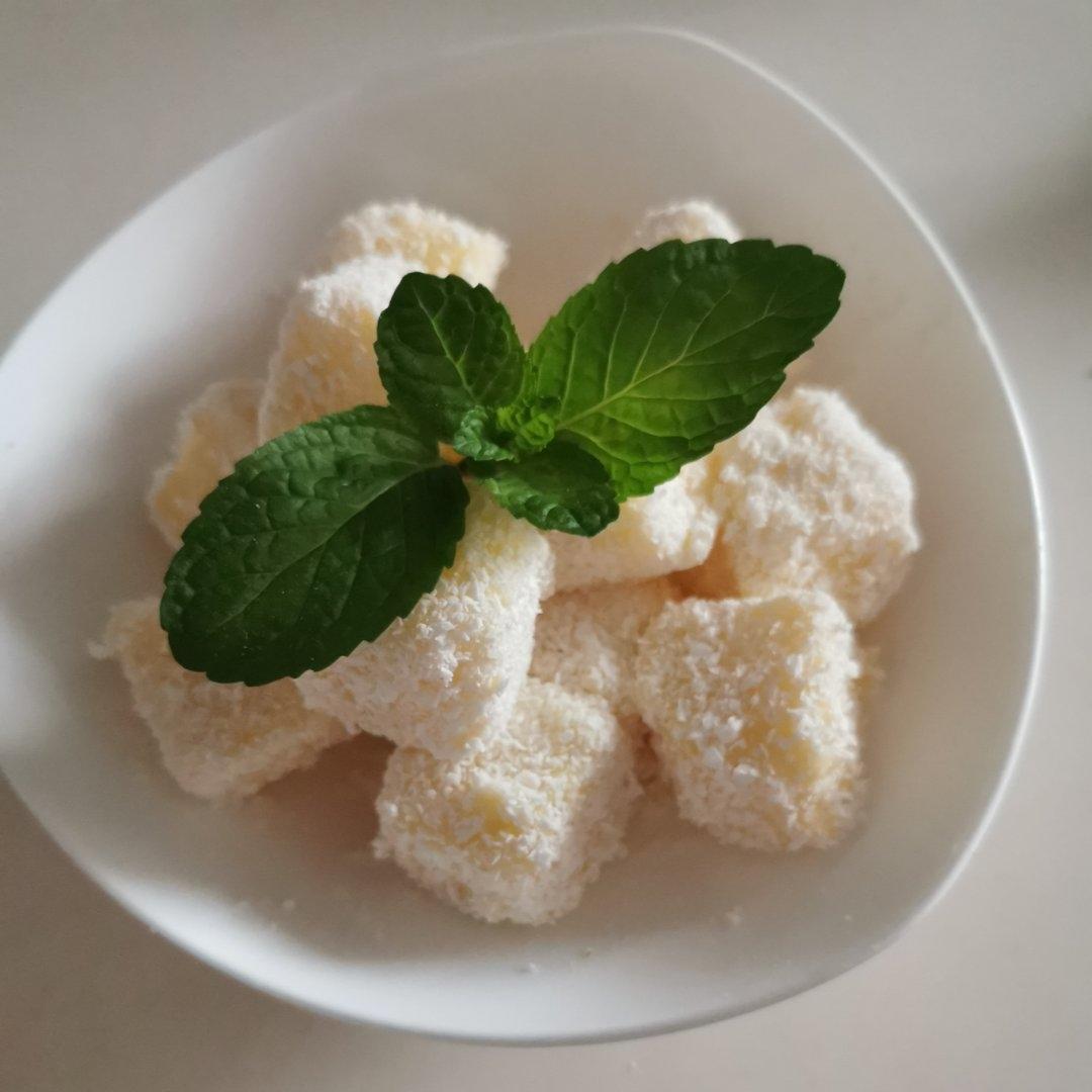 完胜85‘C的牛奶椰蓉小方