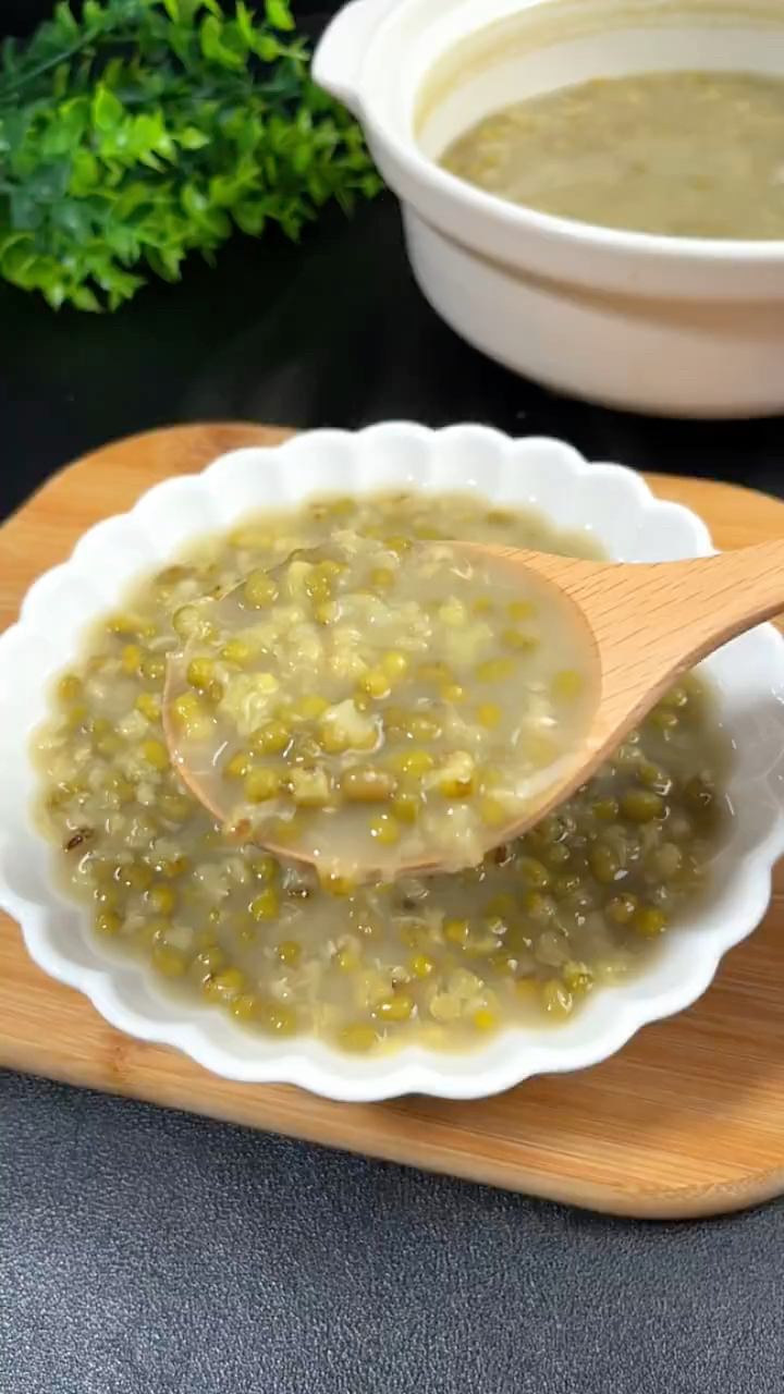 熬绿豆粥怎么做快速出沙不变色？