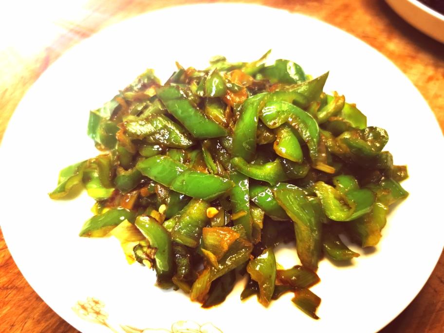辣椒炒葱，过瘾！