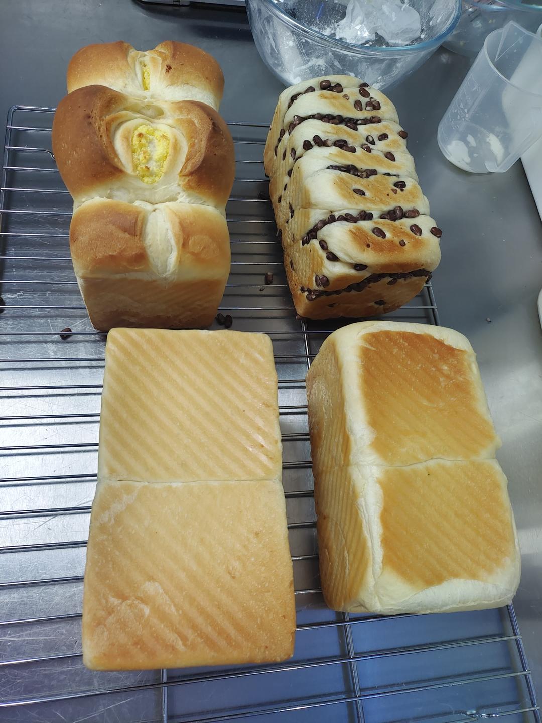 顶级黄金椰蓉吐司