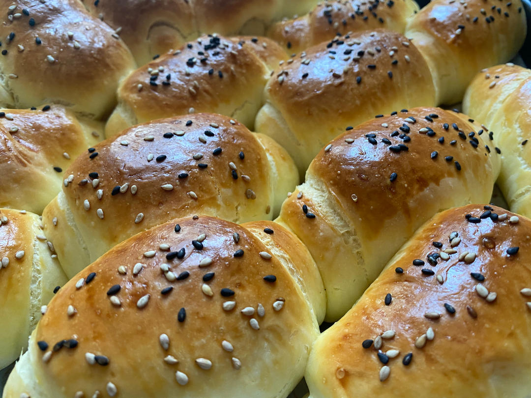 超级拉丝的牛奶面包