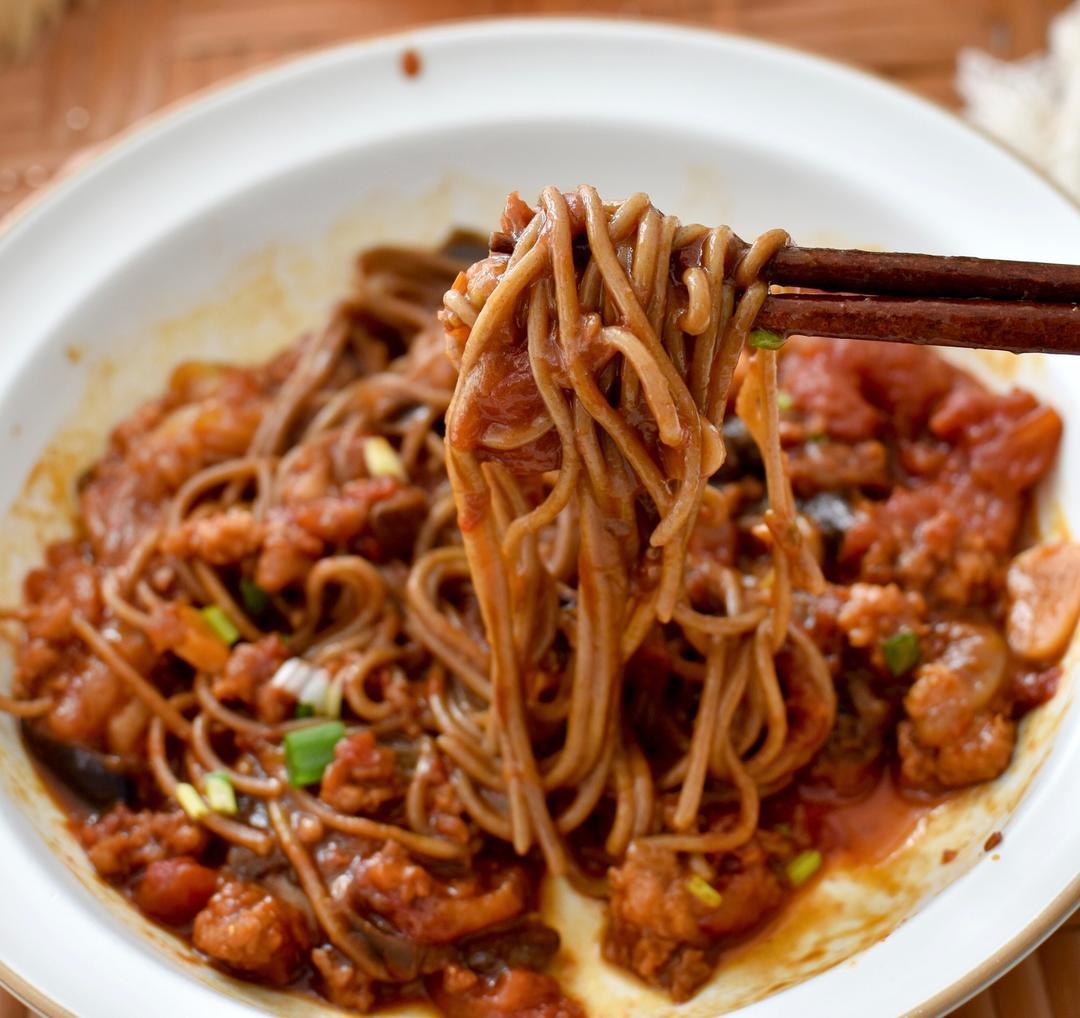 🍅西红柿肉末茄子焖面🍜荞麦低卡版的做法