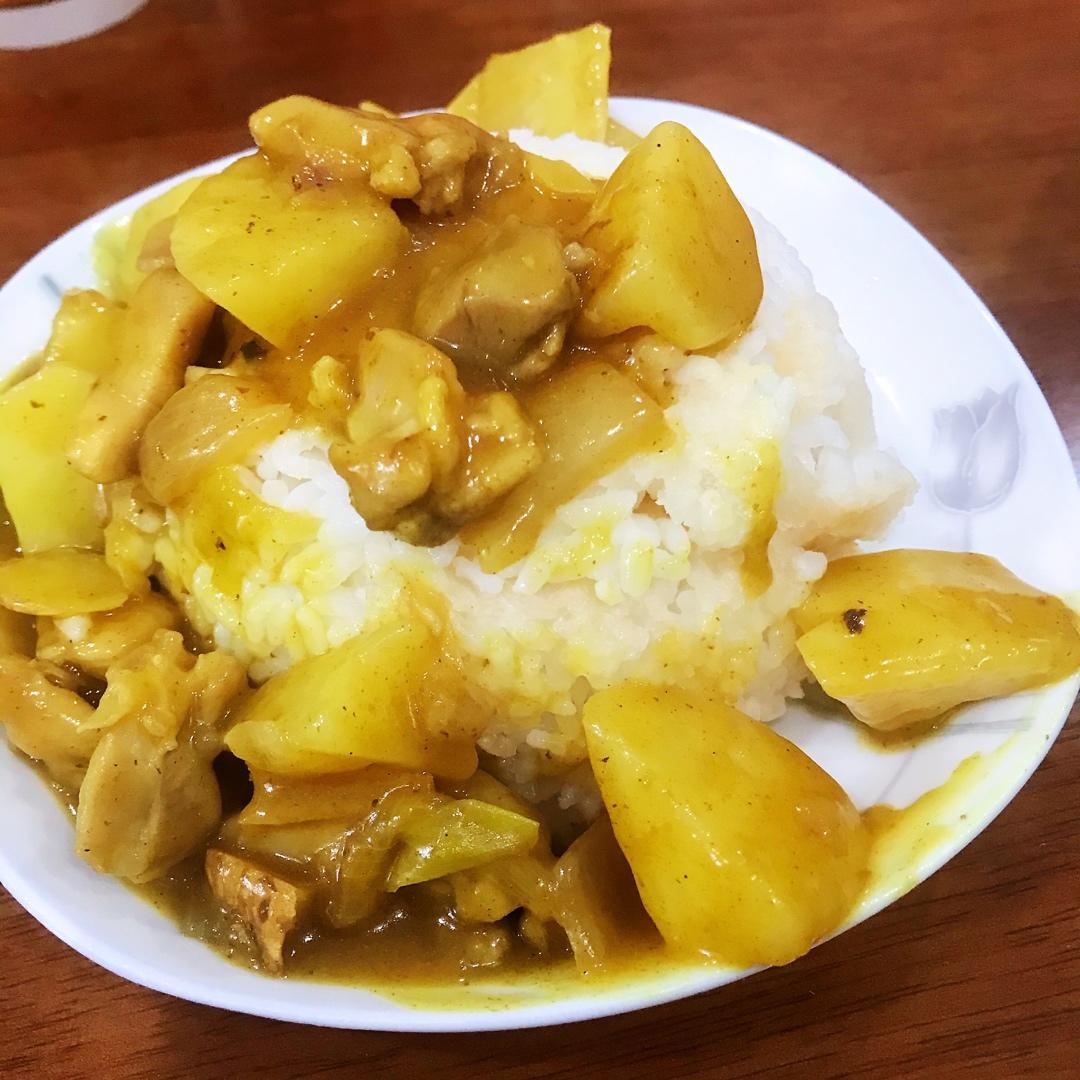 咖喱鸡肉饭