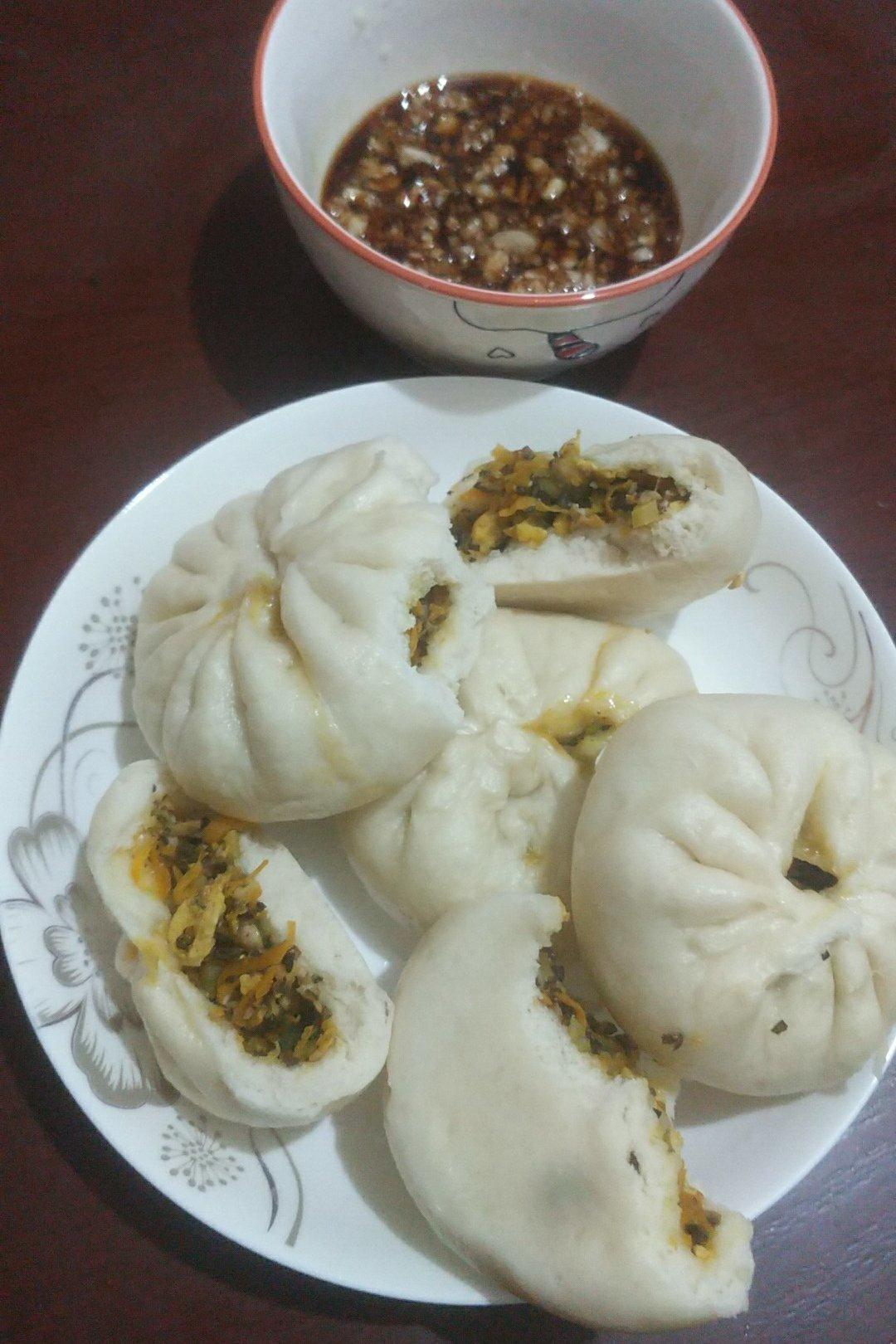 胡萝卜香菇素蒸包