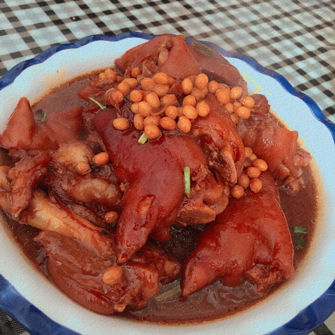 流口水的黄豆炖猪蹄