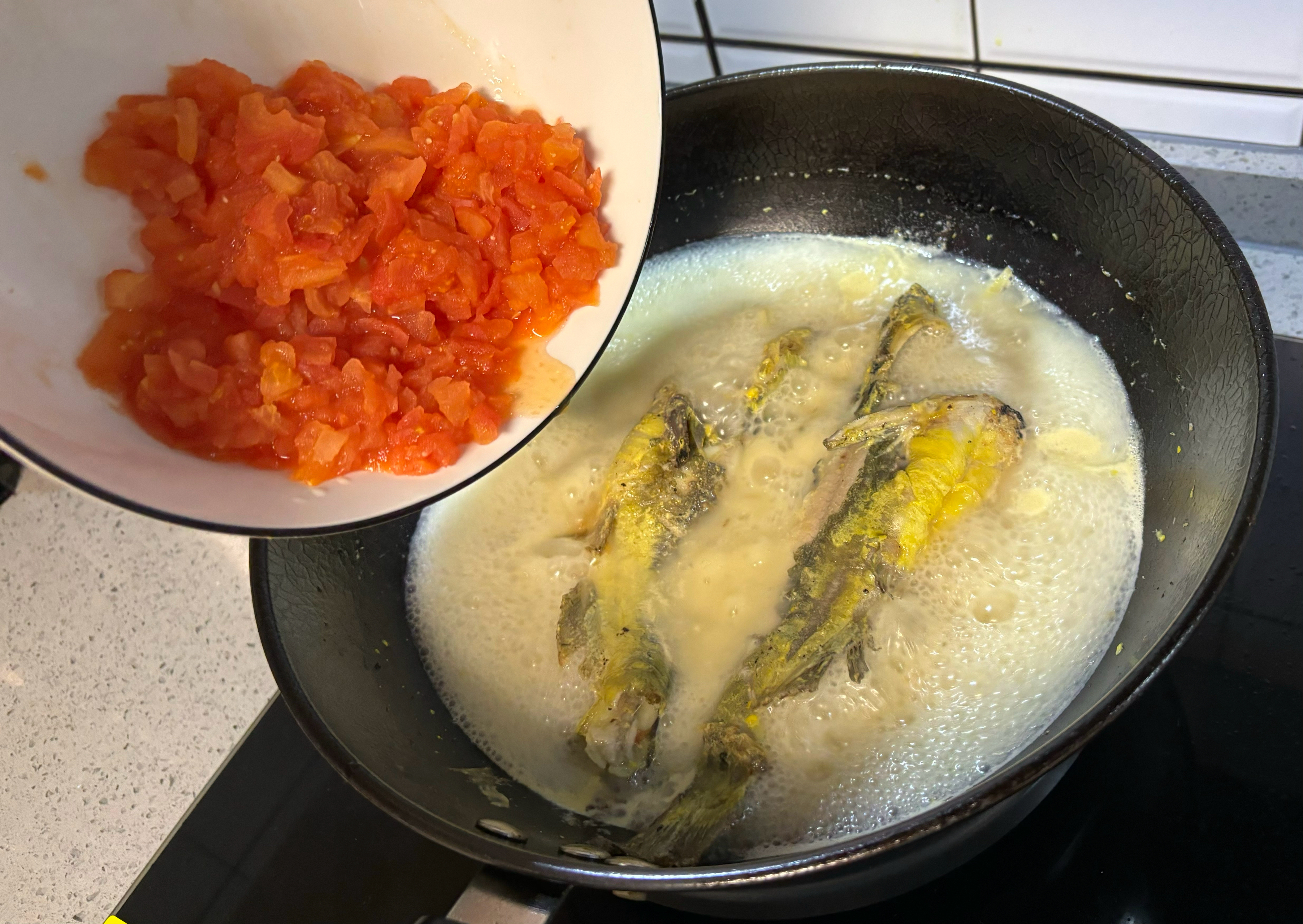 西红柿嫩豆腐黄鸭叫鲜汤的做法 步骤8