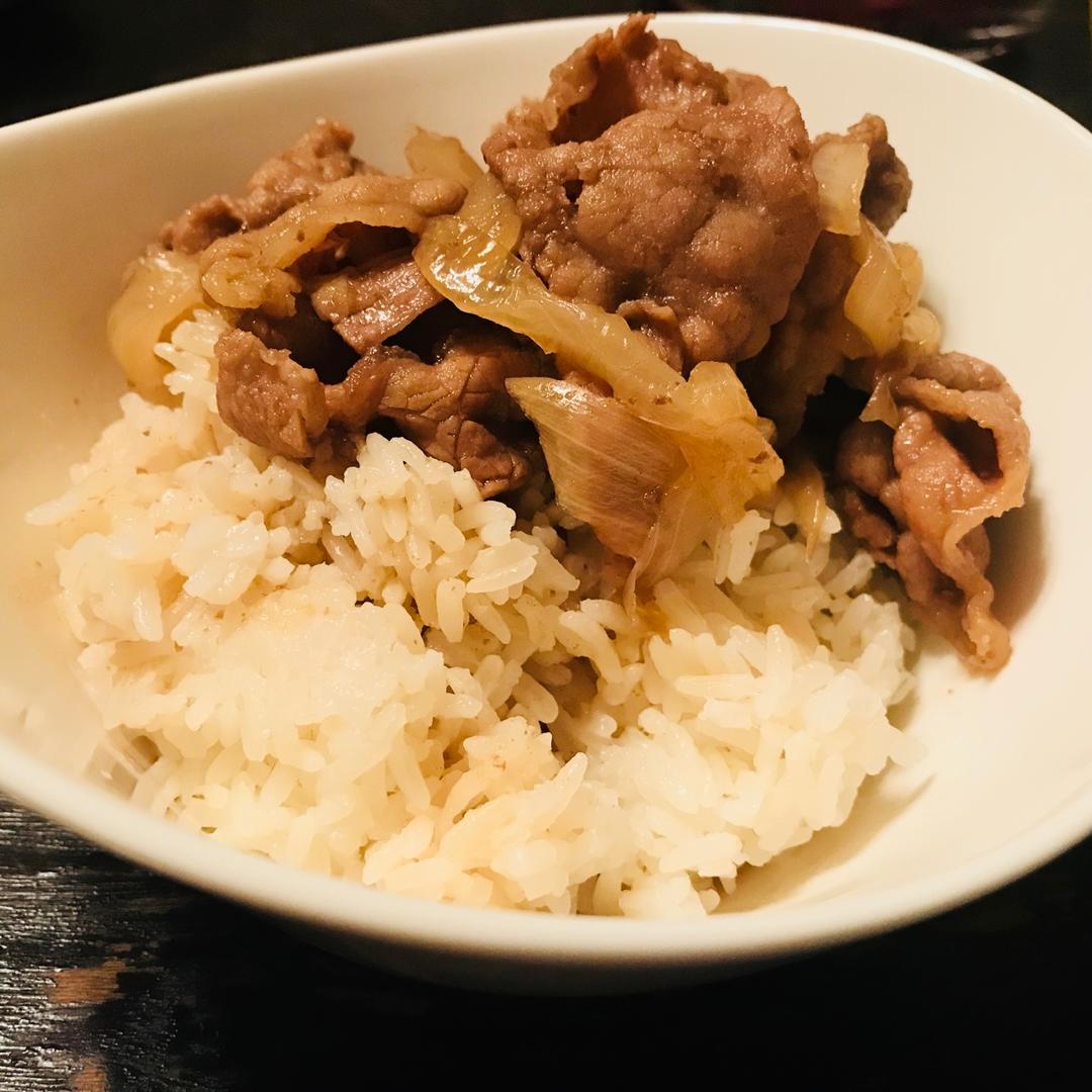 吉野家牛肉饭（牛丼）