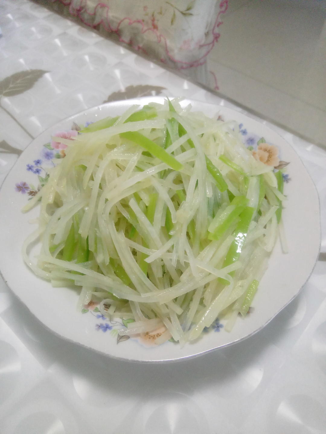 一起用餐吧——凉拌土豆丝的做法