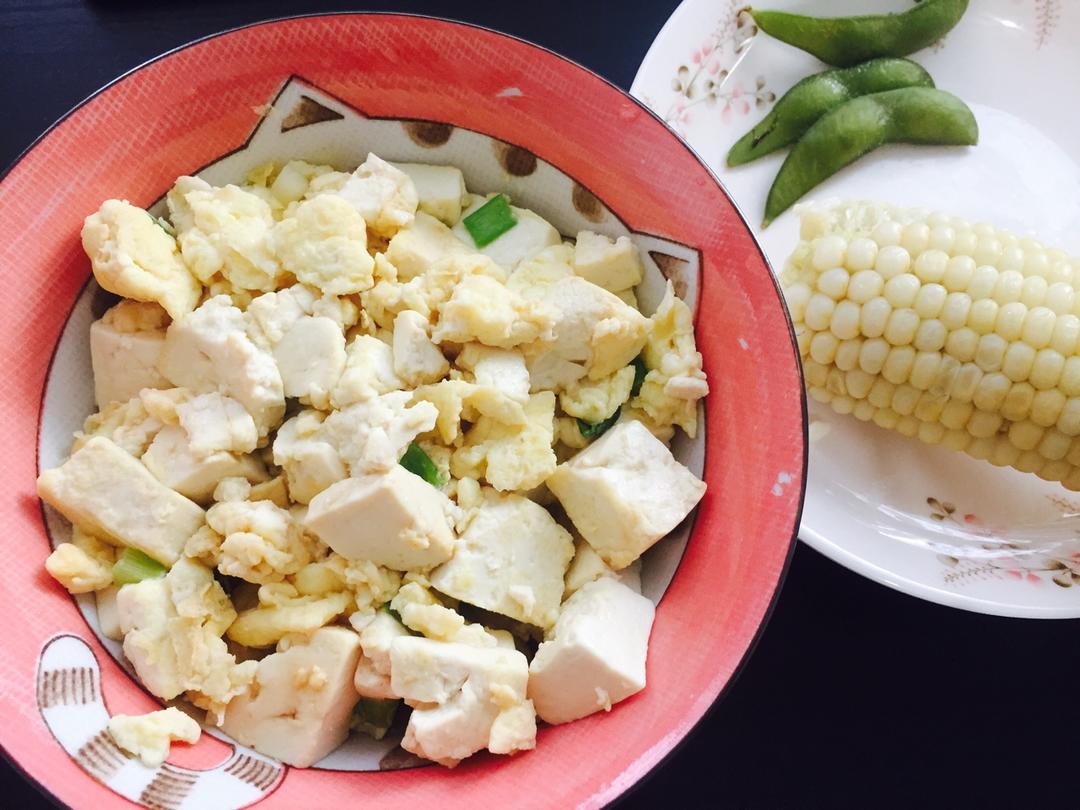 蛋包豆腐丁
