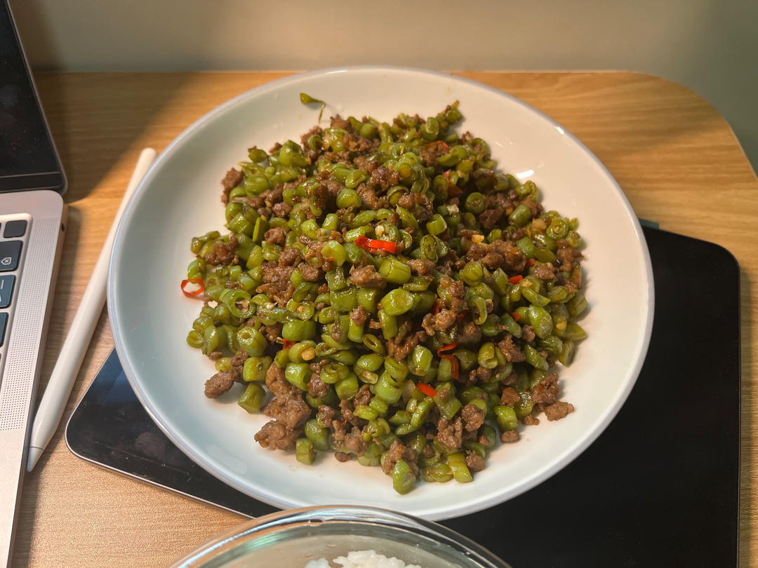 肉沫豆角下饭菜
