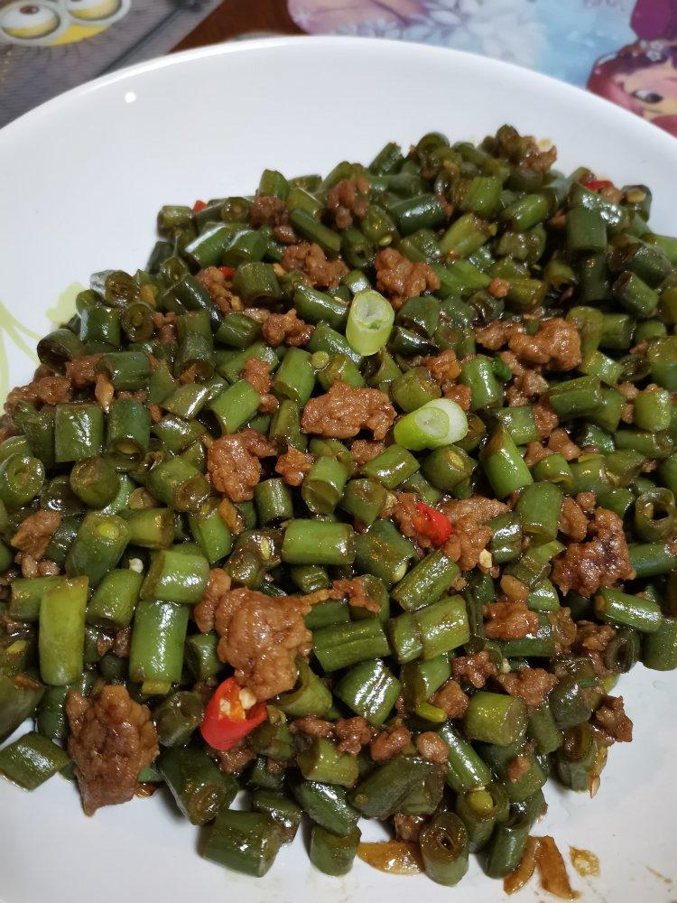 超简单的下饭菜🔥肉末豆角，好吃到流泪