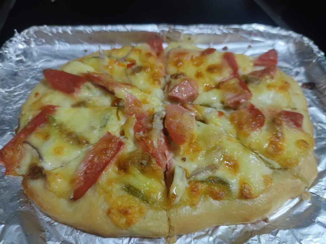 8寸纯手工什锦披萨