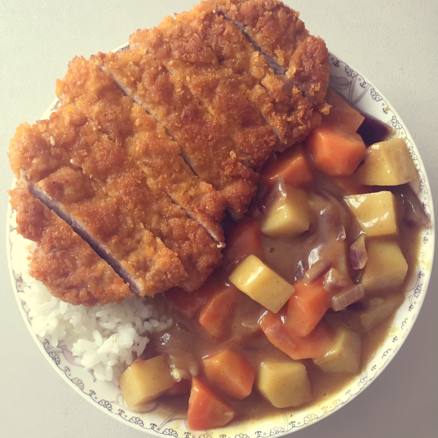 黄金咖喱猪扒饭