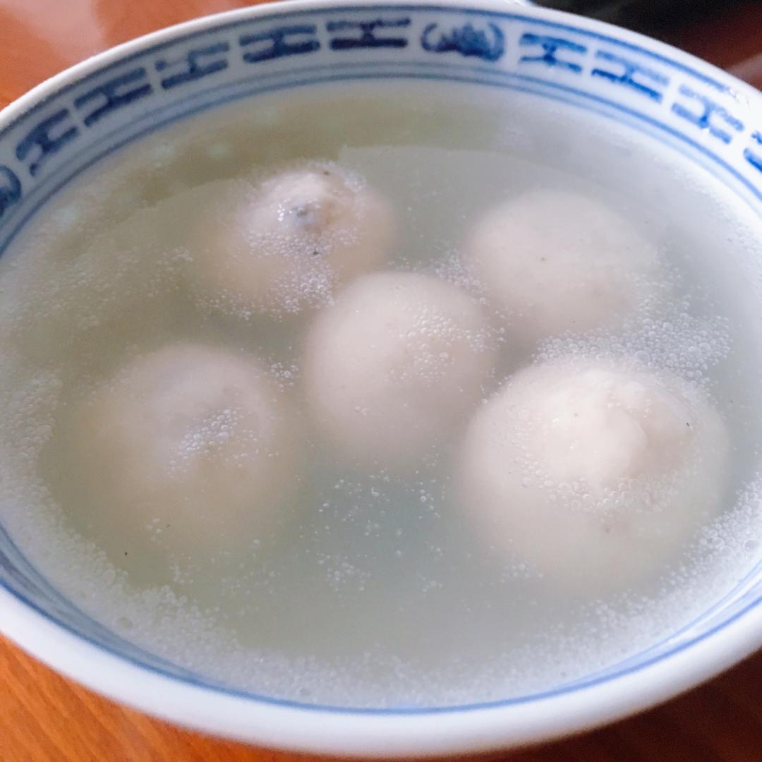 花生黑芝麻汤圆