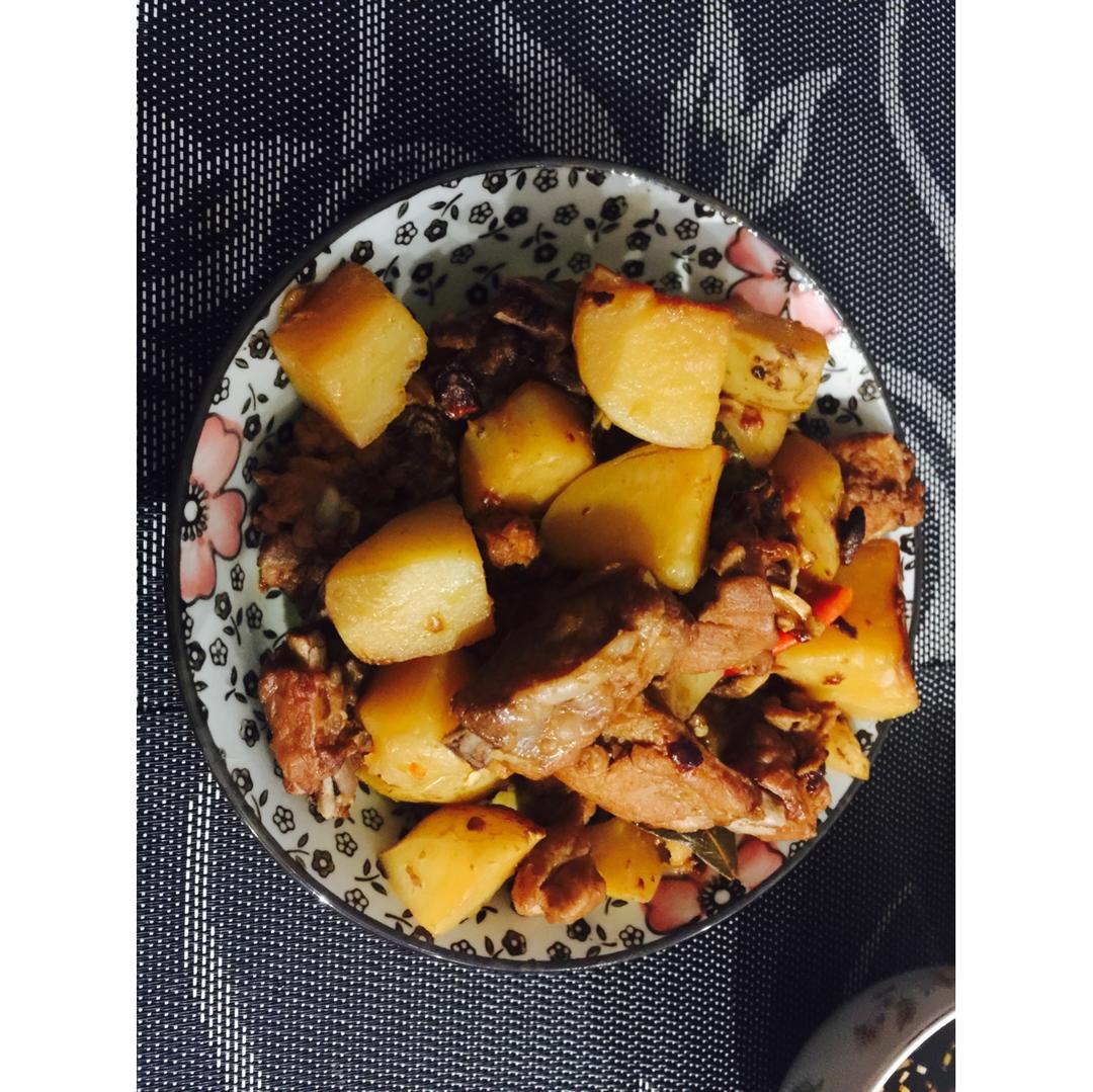 排骨炖土豆