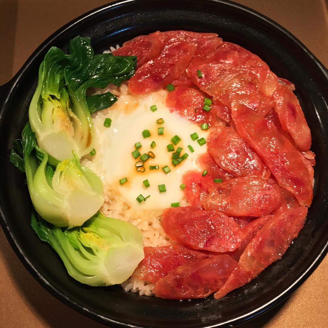 香肠煲仔饭
