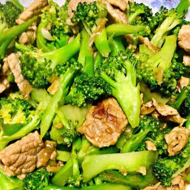 西兰花炒肉片