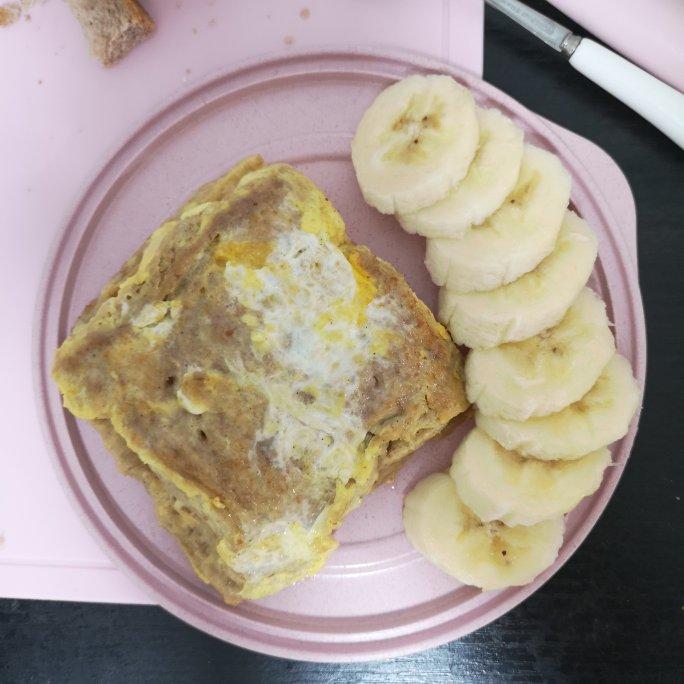 小姨妈牛奶鸡蛋煎吐司（入口即化，面包布丁的口感）