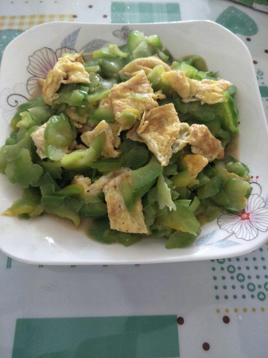 苦瓜炒鸡蛋