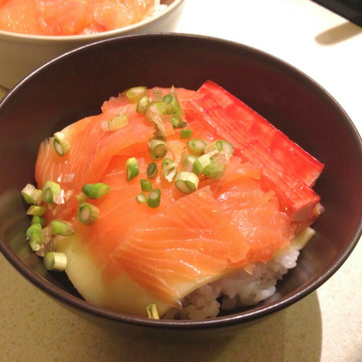 三文鱼盖饭
