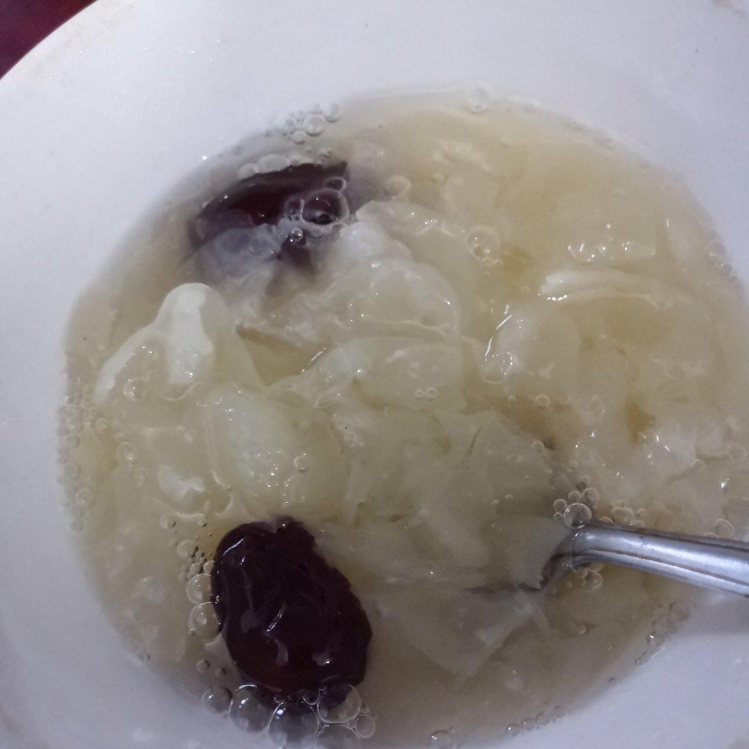 红枣银耳汤