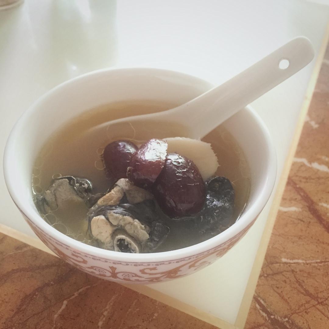 山药枸杞乌鸡汤