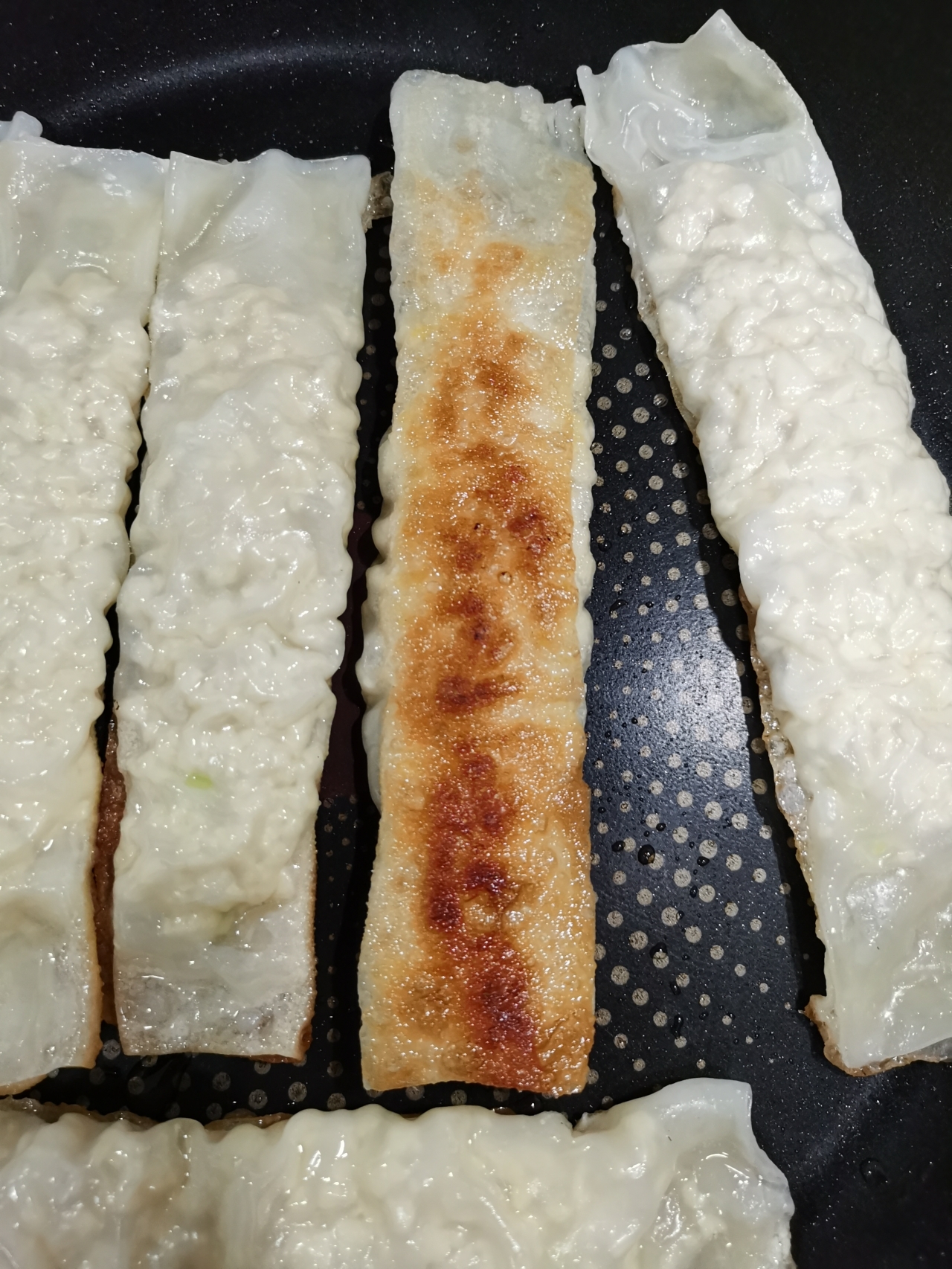 连云港特色小吃--豆腐卷的做法 步骤14