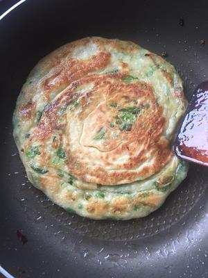 香酥葱油饼的做法 步骤17