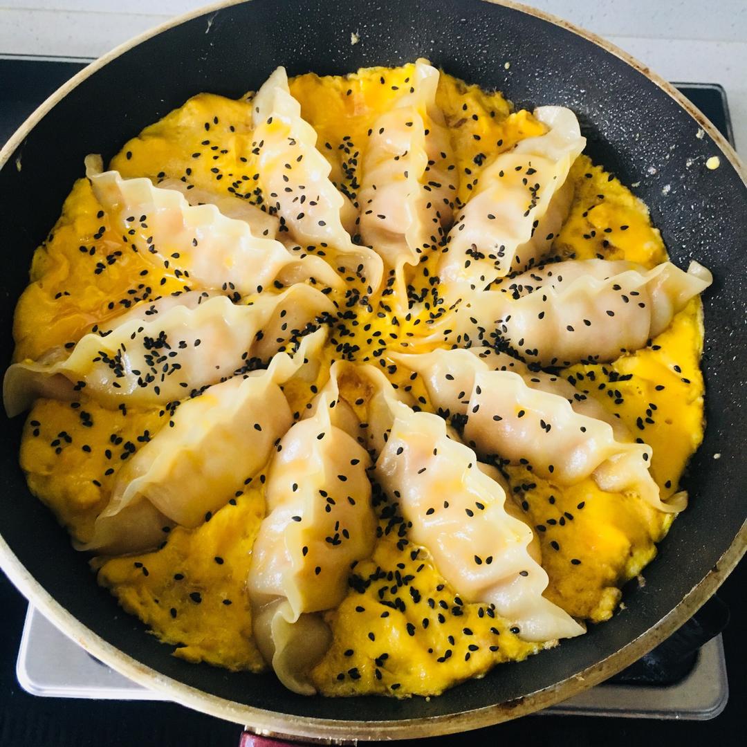 必品阁泡菜王水饺·煎饺抱蛋的做法