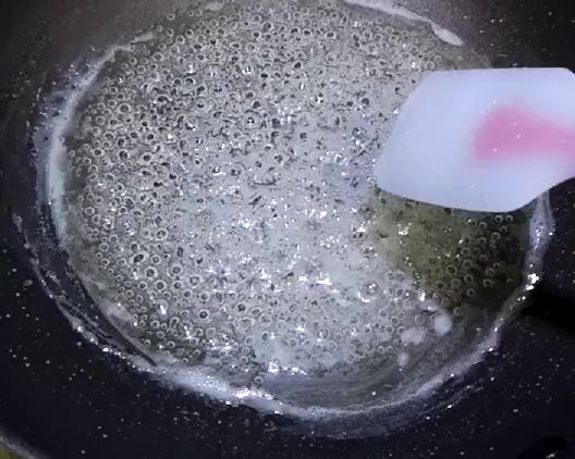 香香脆脆炒米糖的做法 步骤2