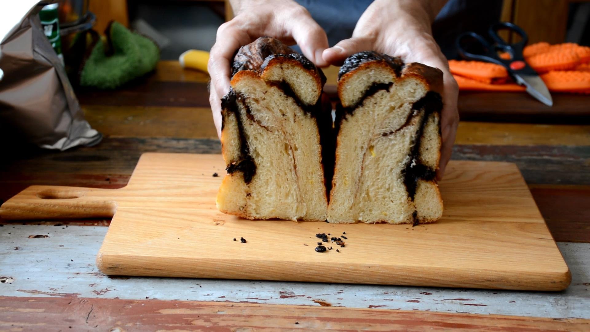 蛋糕般口感的巧克力巴布卡（Babka）面包，免揉面，懒人做面包的福音