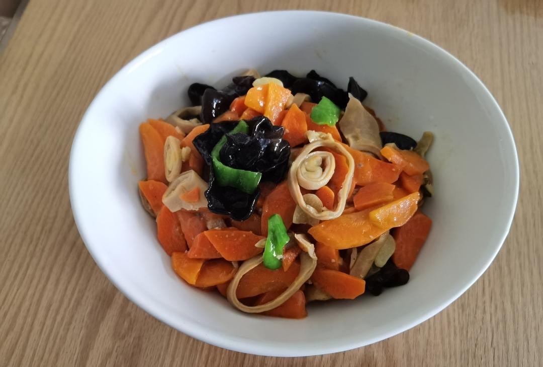 自己做的饭 就是好吃