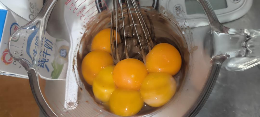 六寸可可戚风蛋糕