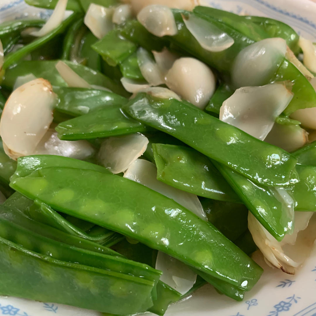 鲜百合炒荷兰豆