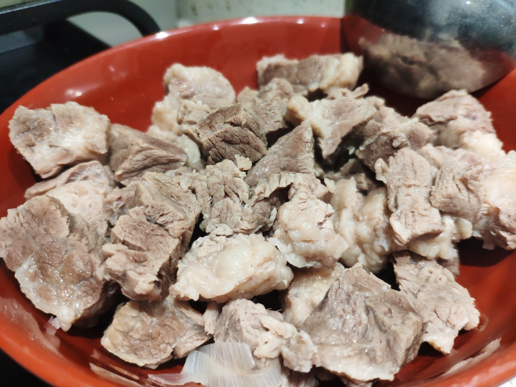 超好吃的笋干炖牛肉（类似红烧牛肉面的味道）的做法 步骤2